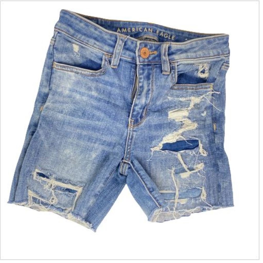American Eagle Women  Jean Shorts Distressed Cutoff Size 2
